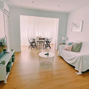 Apartamento Piso Acogedor Y Tranquilo - Junto A Ifema Y Aerop., Madrid